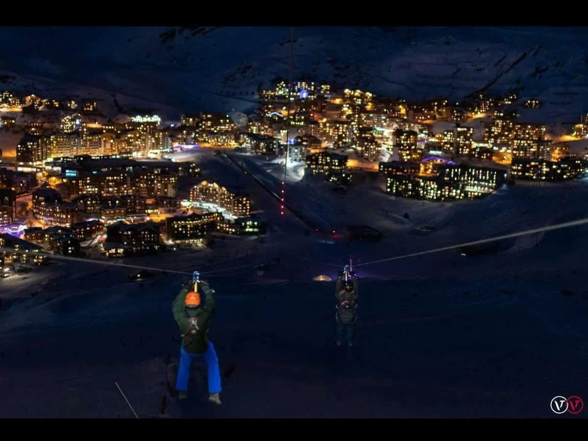 Les Neves Apartman Val Thorens Franciaország